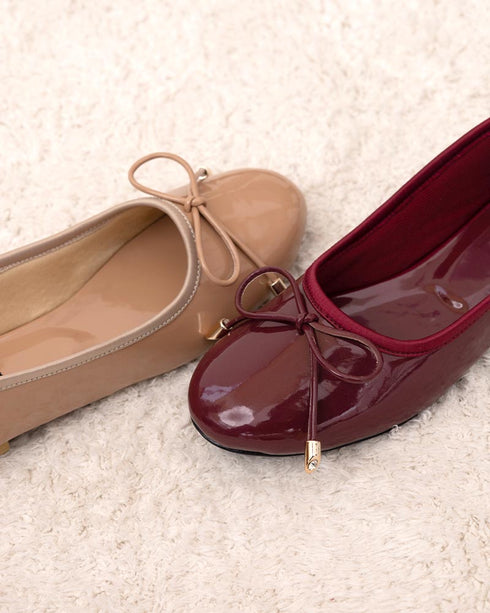 BELLA Patent Bow Pumps